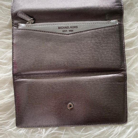 Michael Kors Tri Color Wallet - Picture 8 of 8